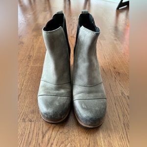 Sorel Joan of the Artic Wedge Booties - size 7